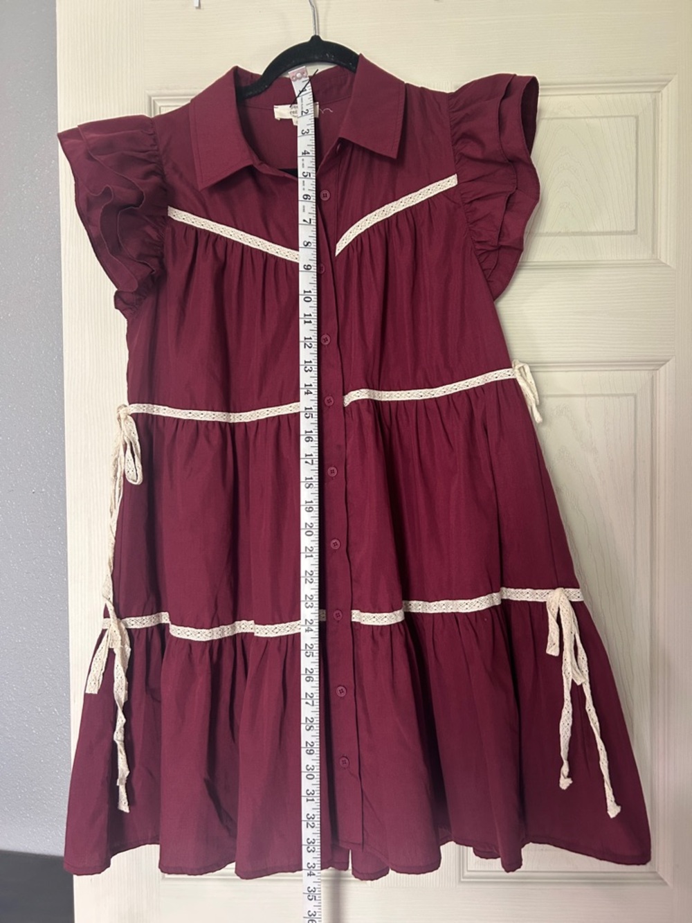 entro Burgundy Ruffle Tiered Dress with Lace Trim beautiful - Picture 4 of 4